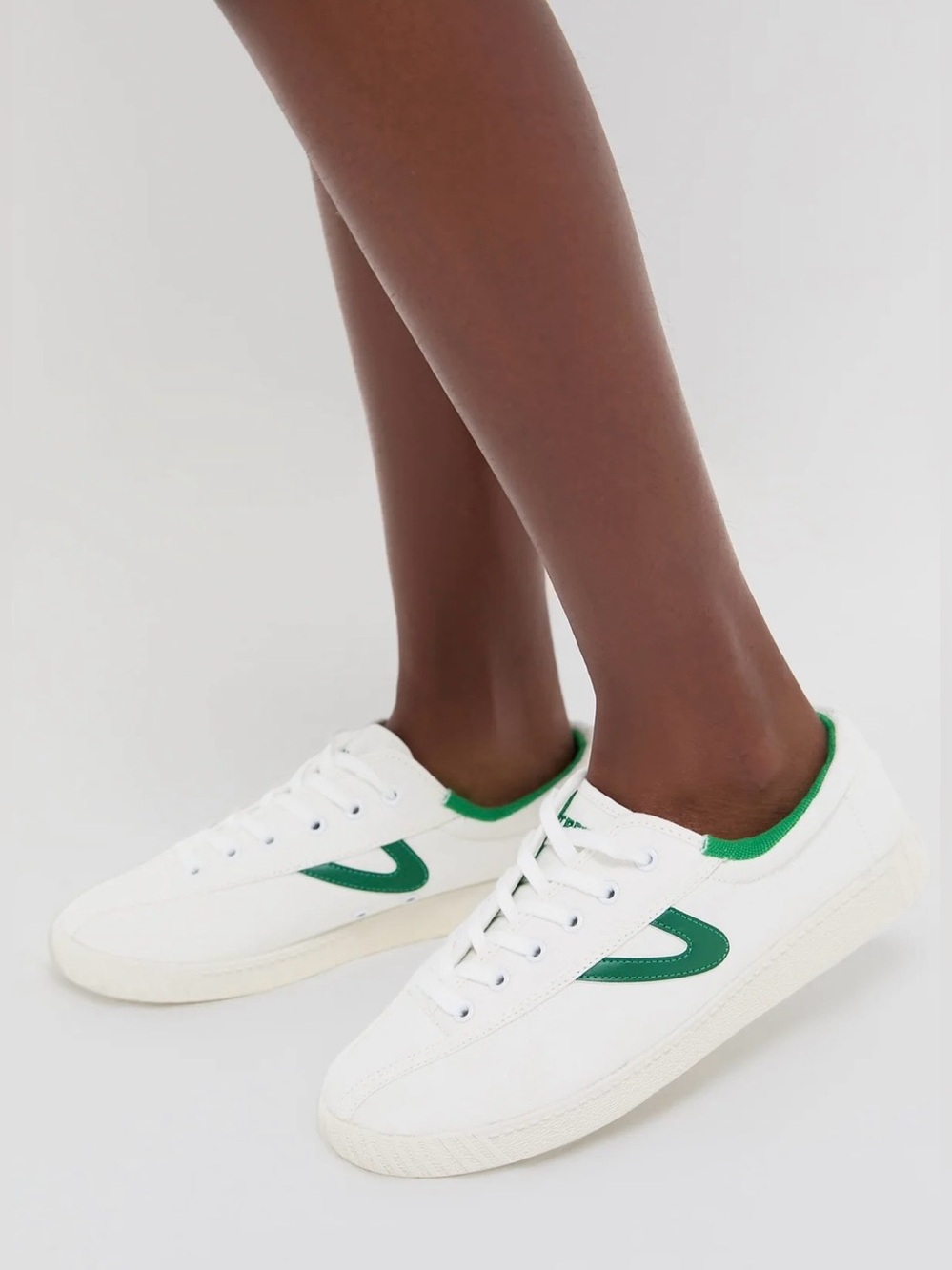 Tretorn Women’s Green and White Nylite Canvas Sneakers | size 8.5